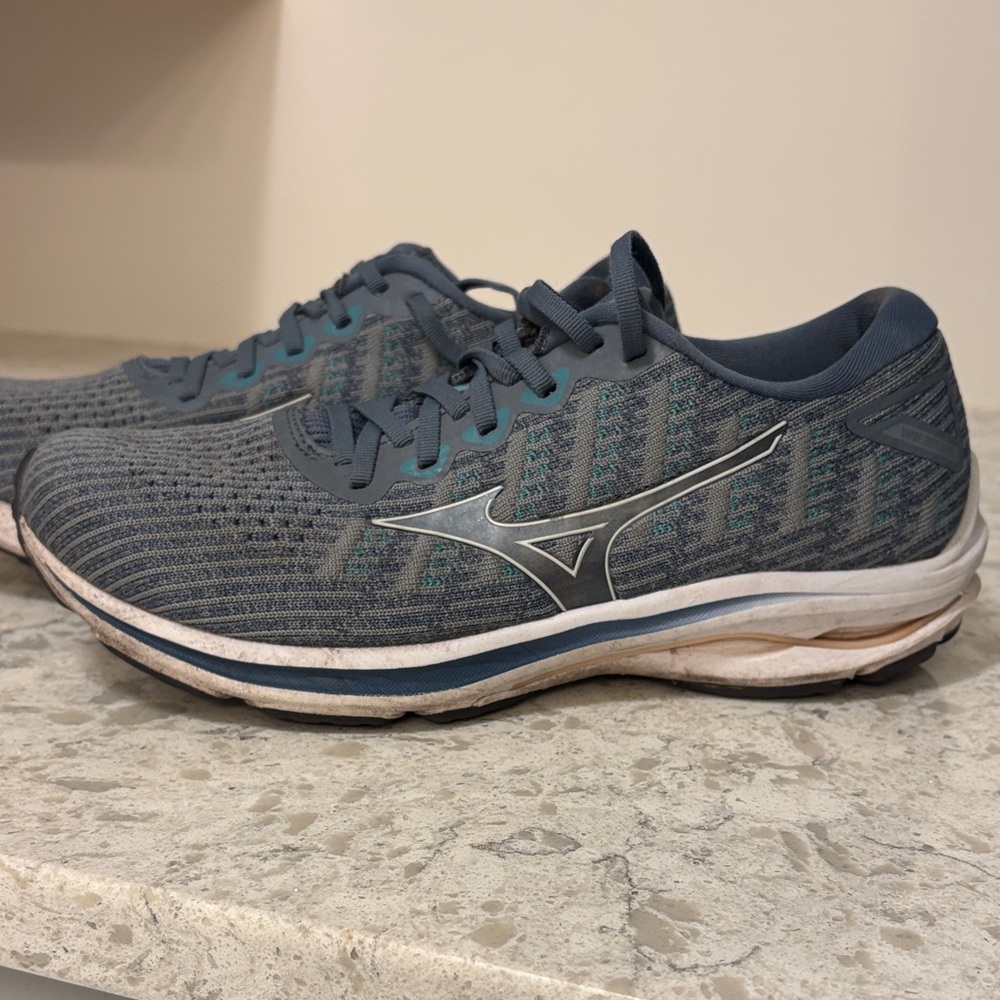 Mizuno Wave Rider Wave Knit running shoes